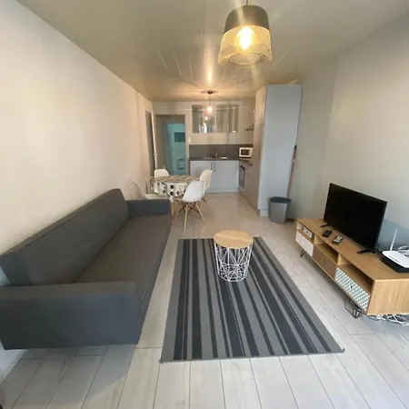 Apartment Mister Charles Est Cosy - Place Du Marche 3* *