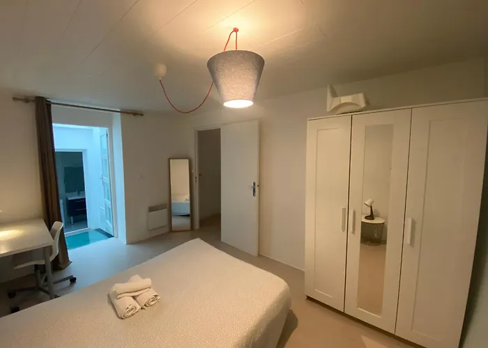 - Les Cosy De - Place Du Marche, Proche Gare Apartament